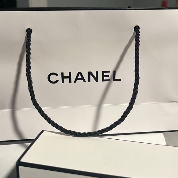 AUTHENTIC CHANEL CAVAIR COMPACT BIFOLD WALLET BUNDLE - Picture 6 of 16